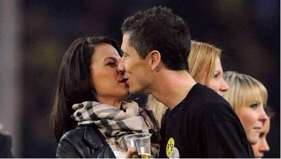 完美世界获机构继续增持 重点关注诛仙世界下月公测